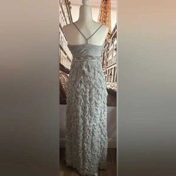 ⭐️SUE WONG DISNEY GOWN⭐️ 2010 Limited Collection - Picture 2 of 4